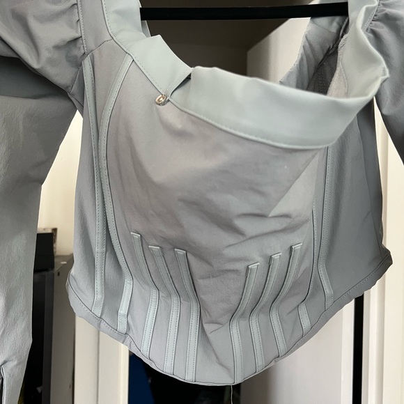 MANIERE DE VOIR ⭐️ CROP TOP ⭐️ PRINCESS SLEEVES ⭐️ ONLY TRIED ON ONCE - Picture 7 of 7